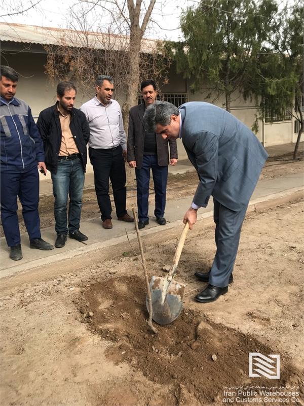 مراسم روز درختکاری در شرکت انبارهای عمومی و خدمات گمرکی جلفا برگزار شد